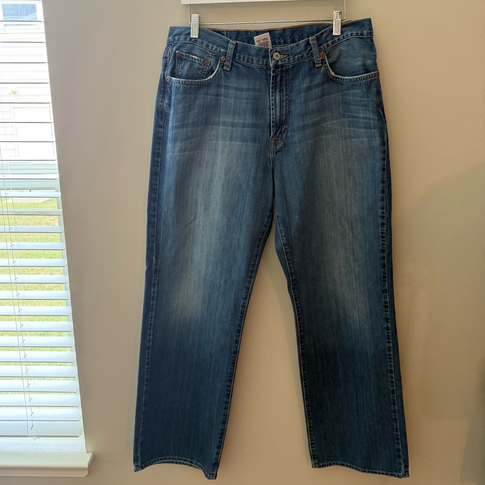 Lucky brand 🍀 Bootcut zip fly regular length jeans 👖